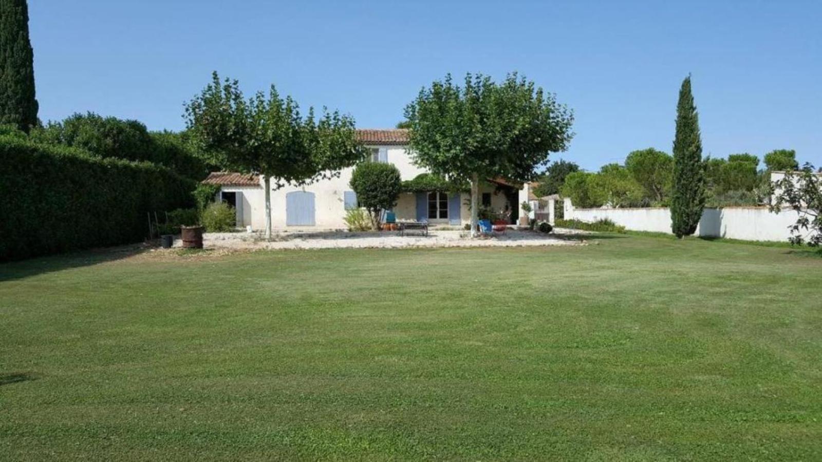 Chambre Au Calme Chez Des Particuliers Saint-Martin-de-Crau Ngoại thất bức ảnh